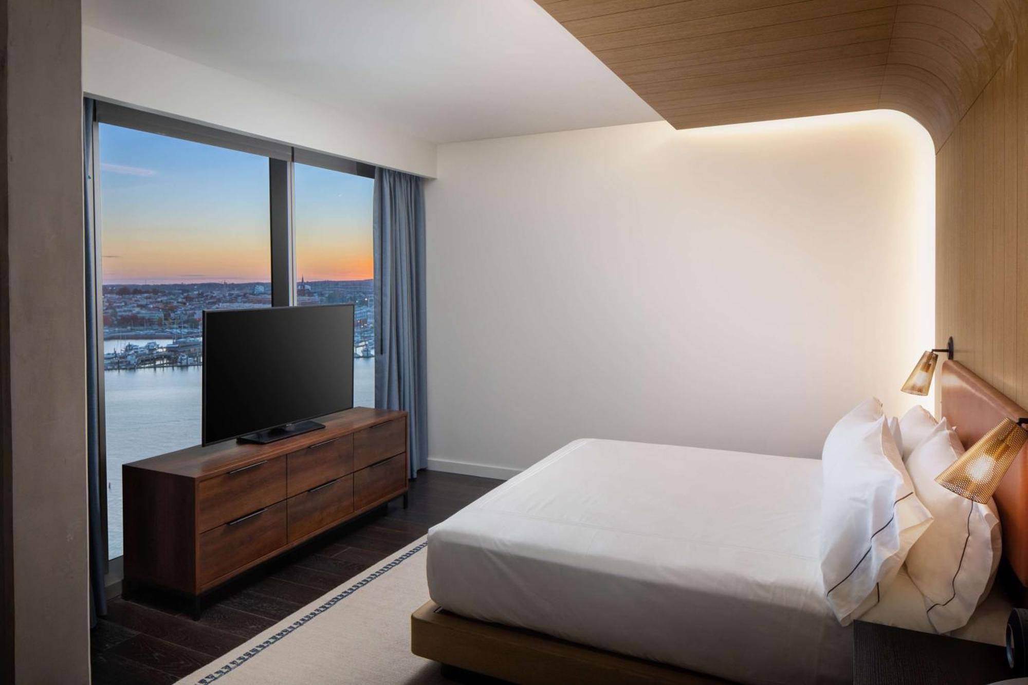 Canopy By Hilton Harbor Point - Newly Built Hotel 4*